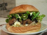 ハンバーガーメニュー 北海道足寄町から発信 Woody Bellのアメリカンサイズハンバーガー